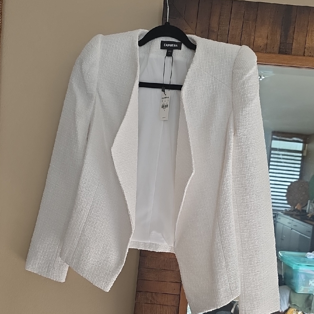 NWT Express White Blazer Modern Minimalist Design, Small